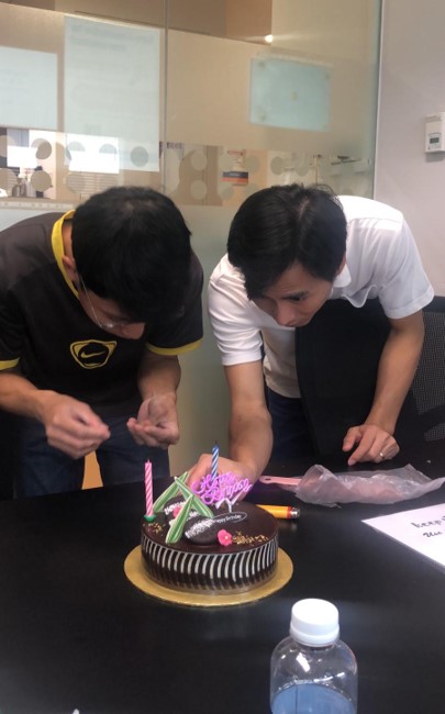"Toan and Ambrose are trying electrophoresis with the cake!!!"