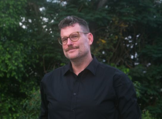 Portrait of Associate Professor Owen LANDEG