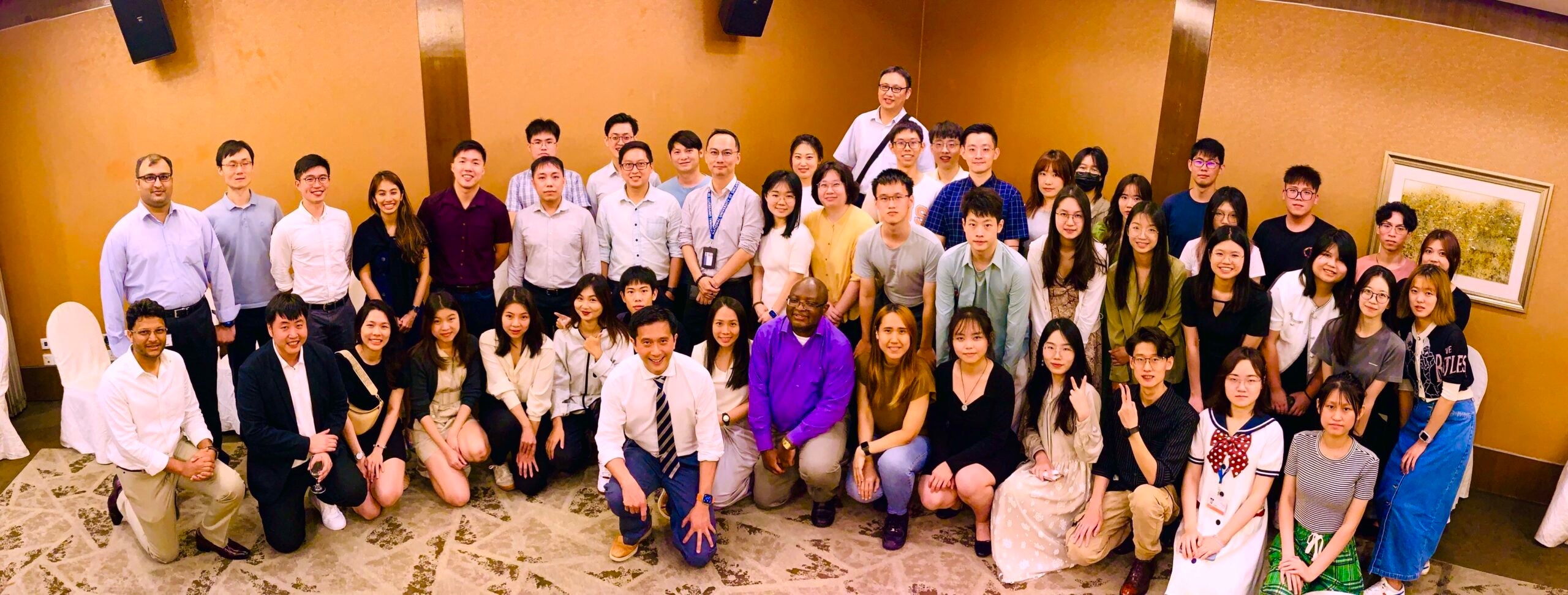 main pic social night