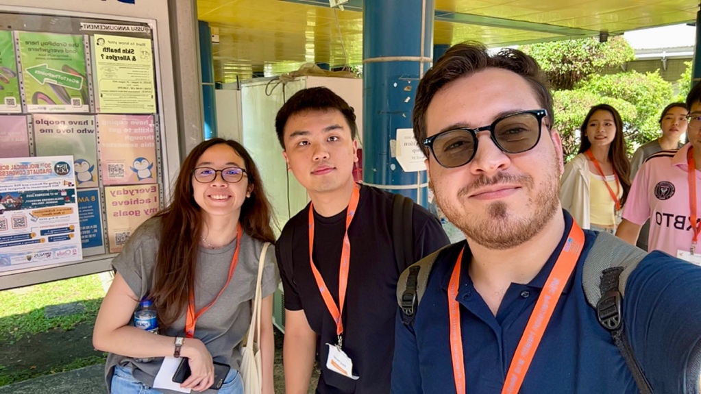Fares Matar with fellow students on the MScPHM programme at NUS Medicine