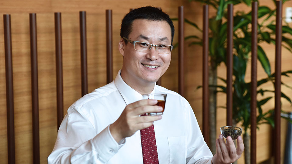 Tea Drinking Improves Brain Efficiency - Dr Feng Lei
