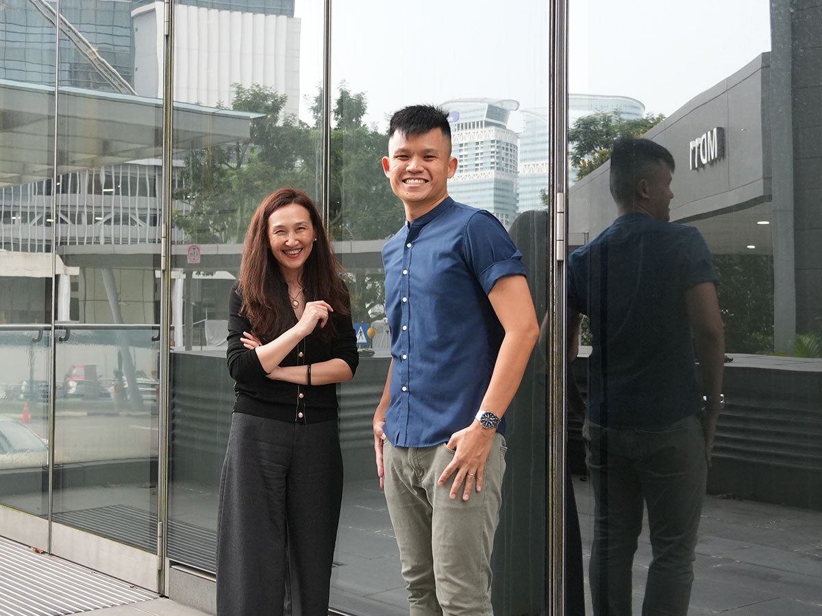 Dr Zhou (left) and Vincent (right).