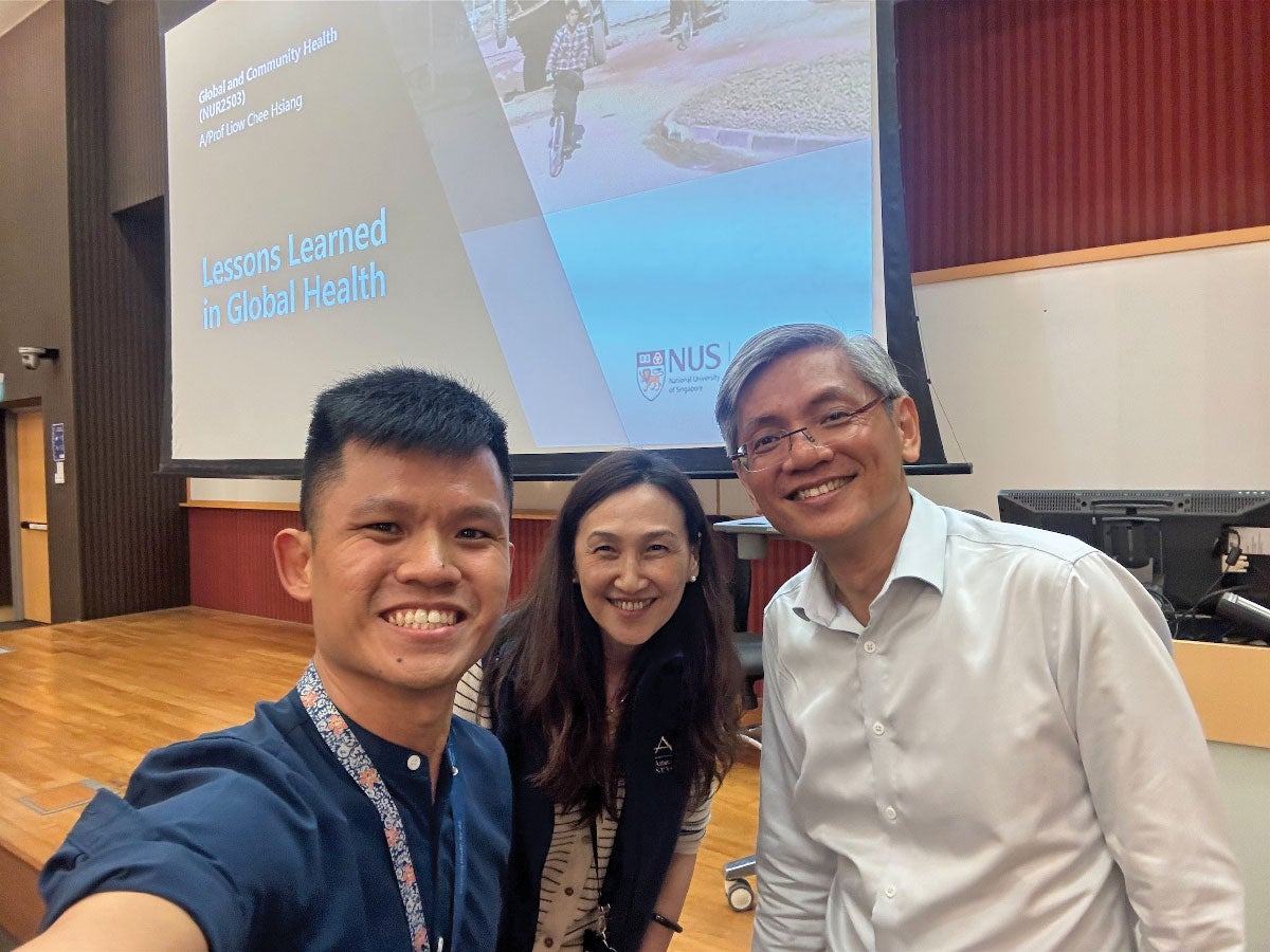 (From left) Vincent and Dr Zhou with guest speaker A/Prof Liow Chee Hsiang, Vice Dean (Education) from the NUS Saw Swee Hock School of Public Health.