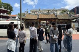 Heritage Tour at the Harmony in Diversity Gallery