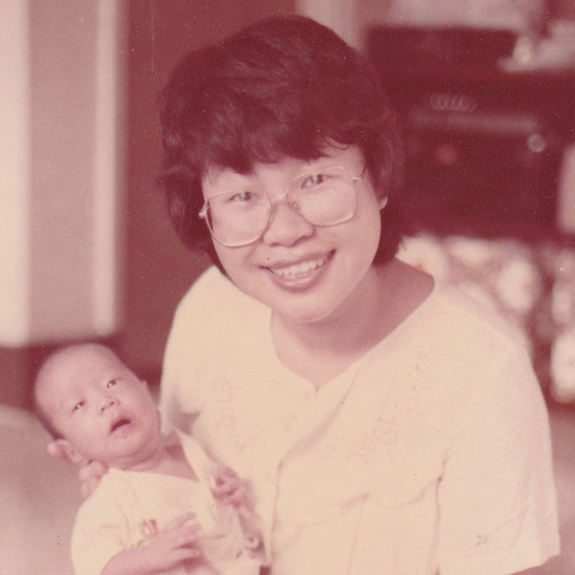 Insert image - Doris Fok and her daughter, 1984