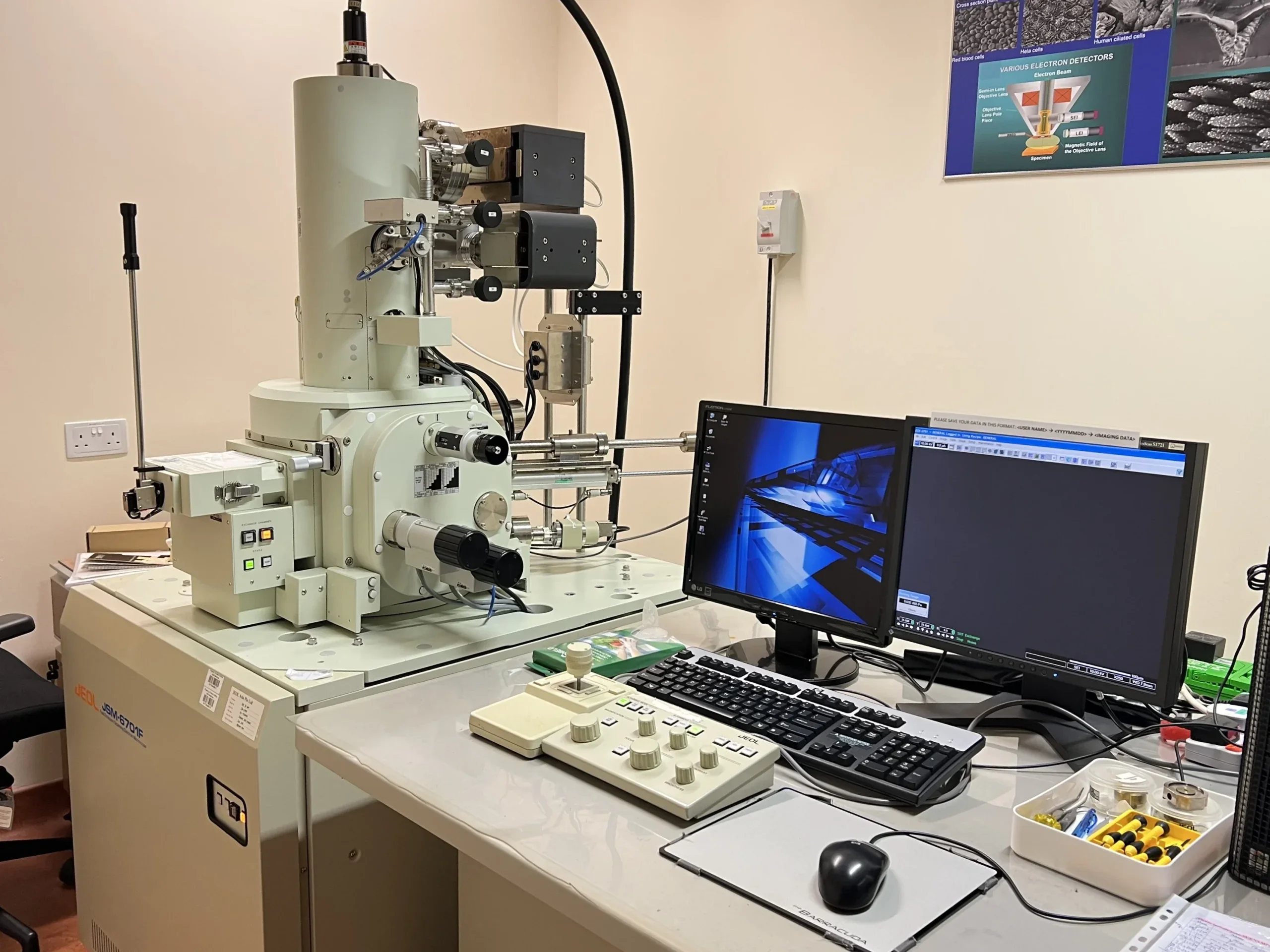 JEOL JSM-6701F FEG SEM