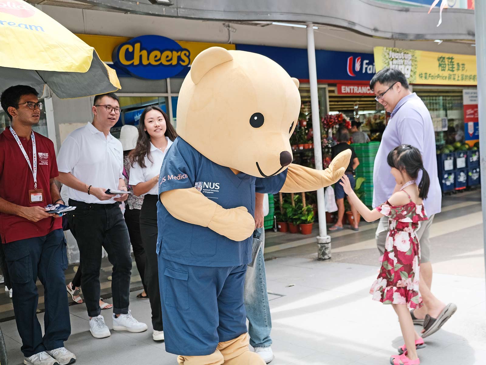 Meddy, the mascot of NUS Medicine, made his rounds around the neighbourhood during the screening event.