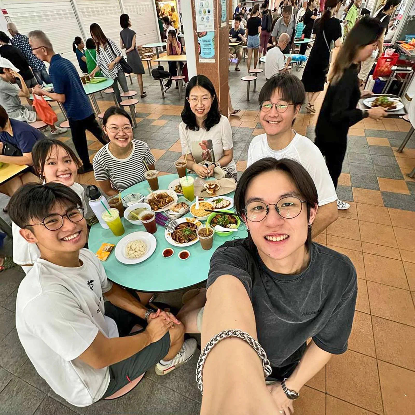 Yufan (first from right) having dinner with clinical group mates to celebrate the completion of their Family Medicine posting.