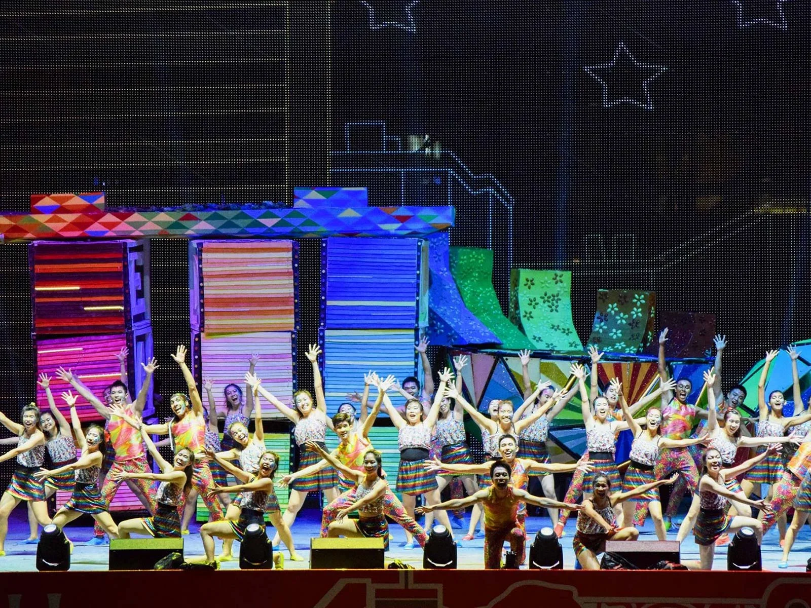 iv-04-banner-v01-4x3