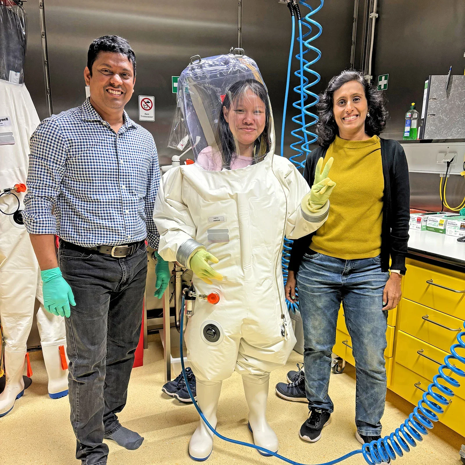 NUS Medicine BSL-3 Core Facility operations team members visiting the BSL-4 laboratory in RKI, Berlin, Germany.