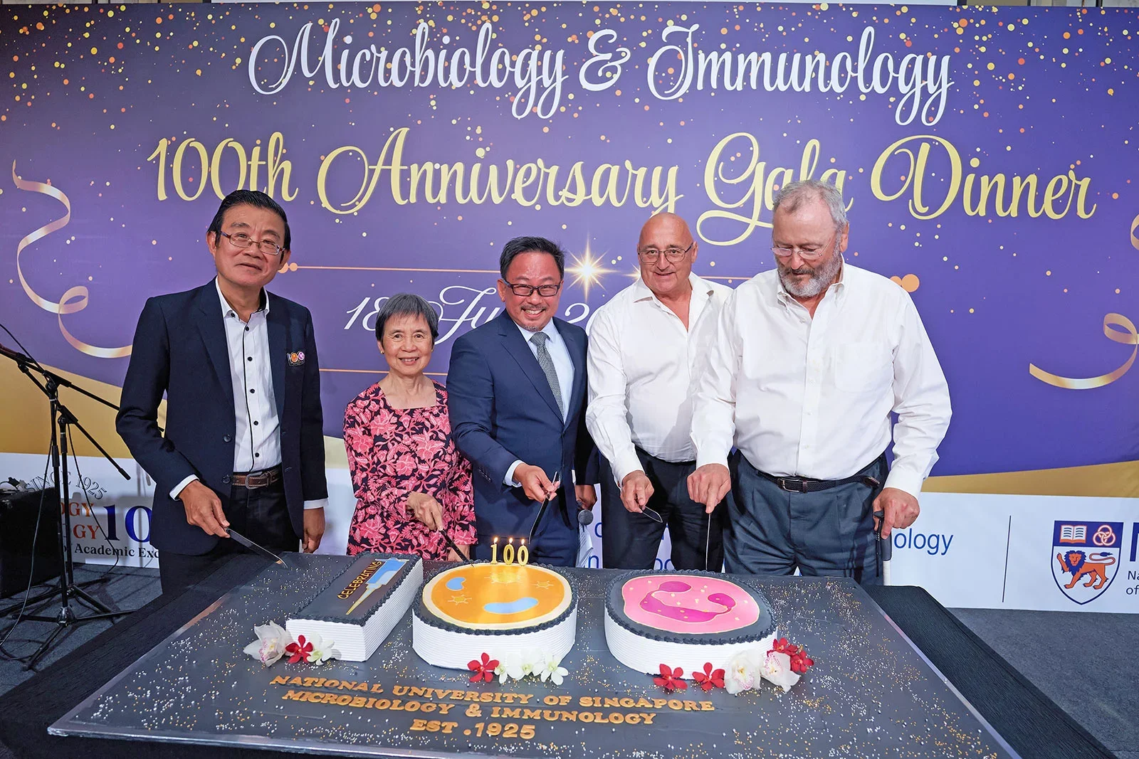 Heads of Department for the Department of Microbiology and Immunology, (left to right) A/Prof Vincent Chow (2002 - 2005), Prof Mary Ng Mah Lee (2012 - 2013), A/Prof Kevin Tan (2020 - present), Prof Nicholas Gascoigne (2013 - 2020), Prof David Michael Kemeny (2005 - 2012).