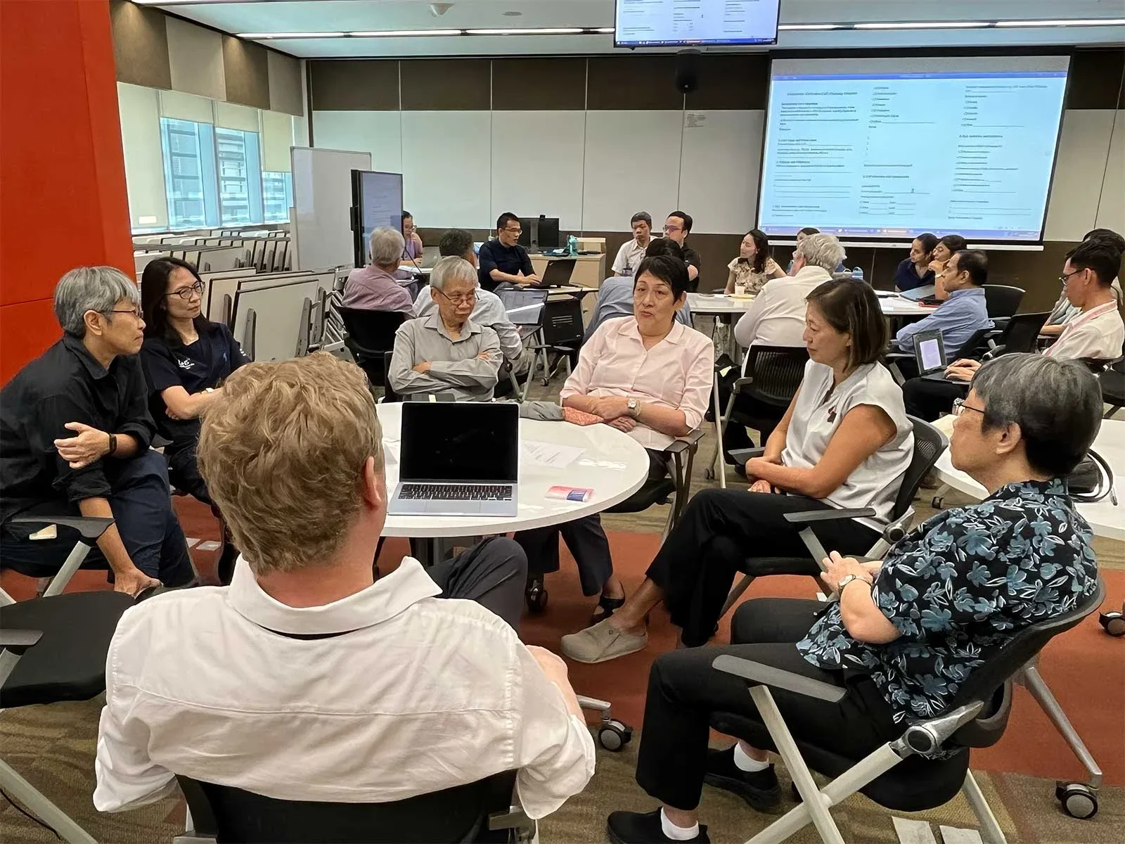 iv-02-banner-v01-4x3