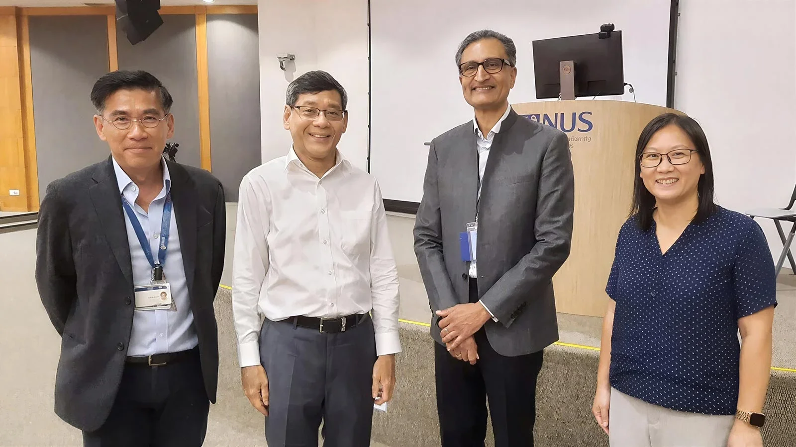 At the inaugural Trailblazer Research Series lecture. (From left) Prof Roger Foo, Vice-Dean of Research, Prof Yeoh Khay Guan, Chief Executive of NUHS, Prof Venkitaraman, guest speaker, and Assoc Prof Thai Tran, Chair of NUSMedSci Alliance.